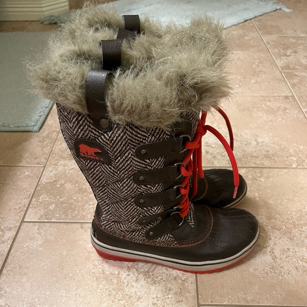 Sorel winter boot